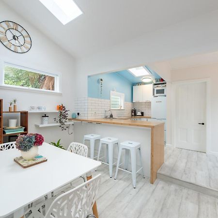 Peaceful & Private City Cottage With Carparks เวลลิงตัน ภายนอก รูปภาพ